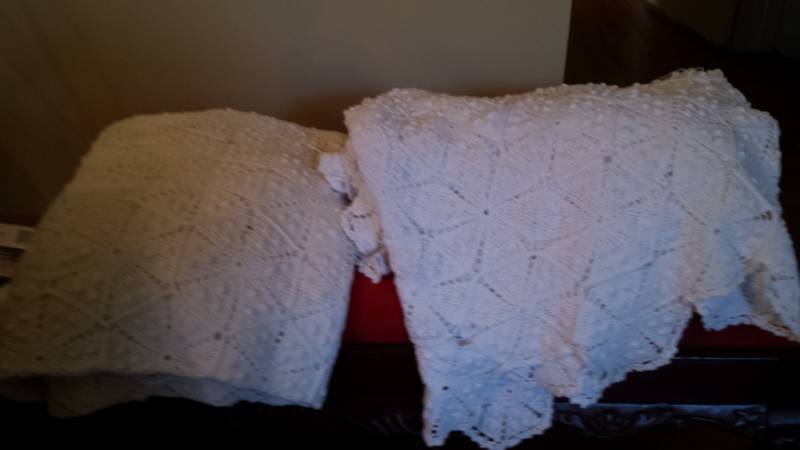 lot 13479 image: Crocheted and Lace Tablecloth Lot