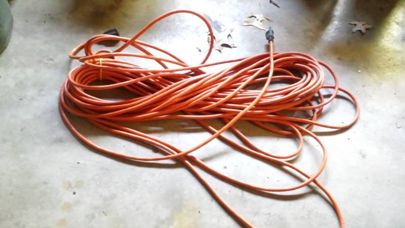 lot 13470 image: HD Orange Extension Cord