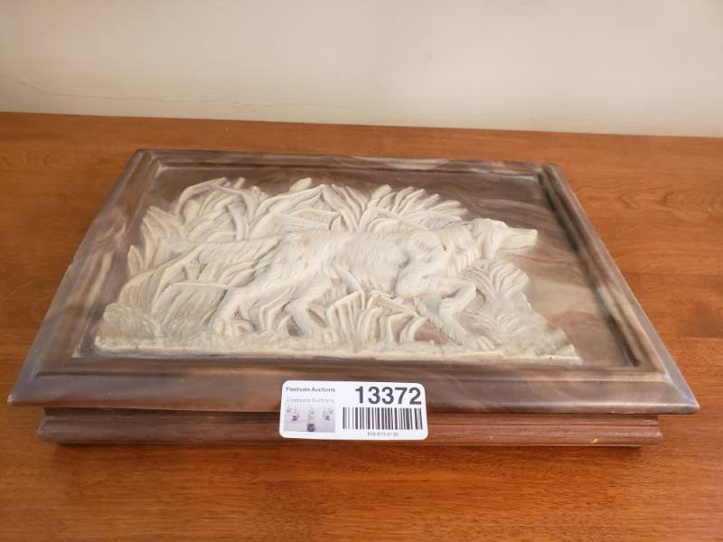 lot 13372 image: Dante Box with Pointer Dog Carved Lid