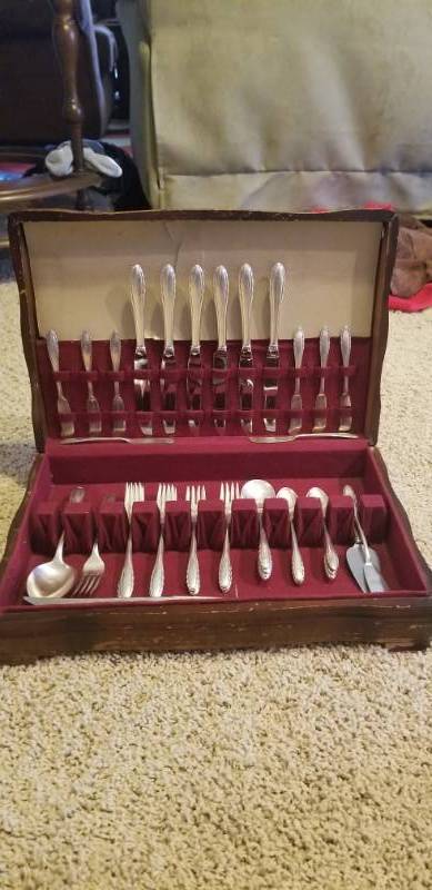 lot 13409 image: Lyric by Gorham Sterling Silver Flatware Service Set 53 Pieces wCase 64.07 troy ounces