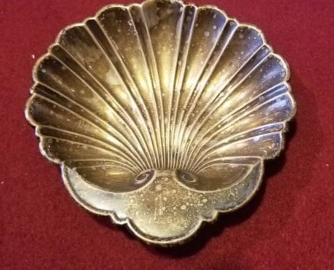lot 13408 image: Gorham Sterling Silver Fluted Seashell Candy Dish 74.0 grams