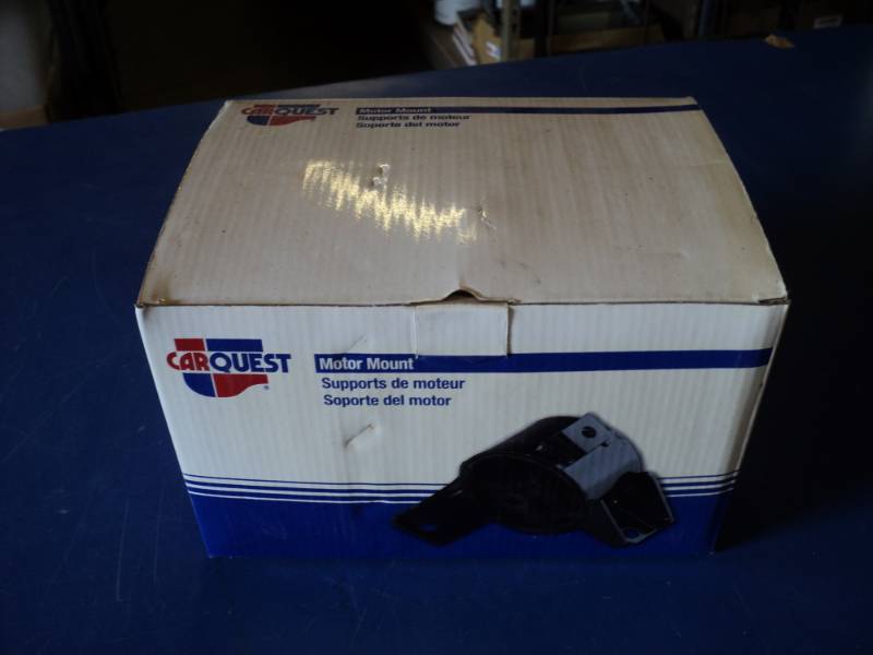 lot 7210 image: (1) Car Quest Motor mount FRT 9432, for Toyota Rav 4 2001-2003