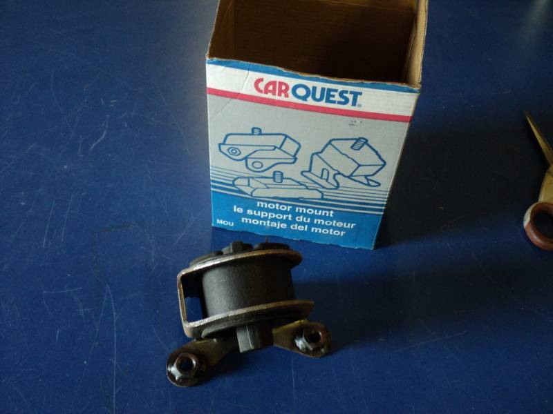 lot 7243 image: (1) Car Quest Motor Mount 2495 Buick Riviera 1982-1985, Cadillac Eldorado 1980-1982, Cadillac Seville 1980-1982, Olsmobile Toronado 1979-1985