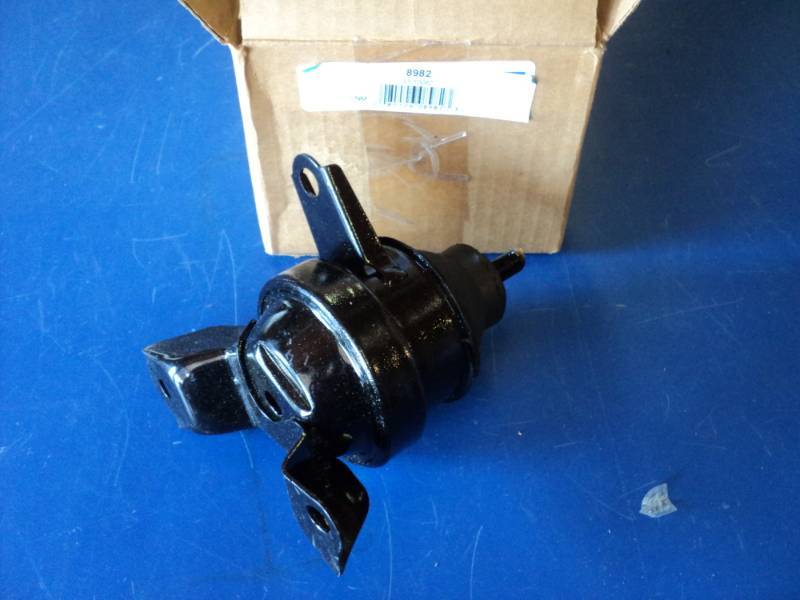 lot 7258 image: (1) Motor Mount 8982, FRT Honda CR-V 1997-2001
