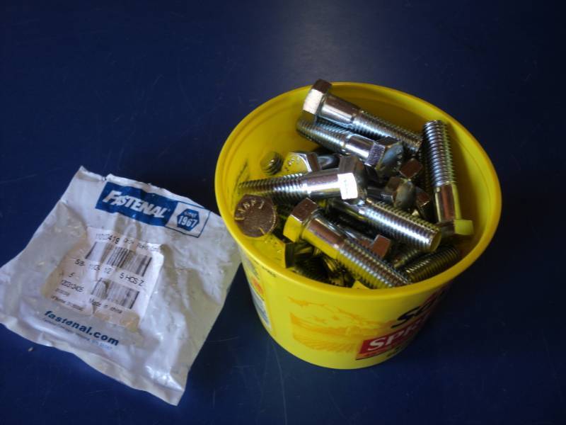 lot 7270 image: (38) ct. lot Fastenal Bolts 58-11 x 2-12