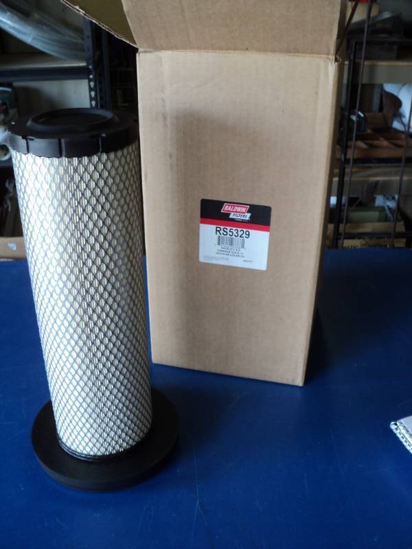 lot 7283 image: (1) Baldwin Filter RS5329