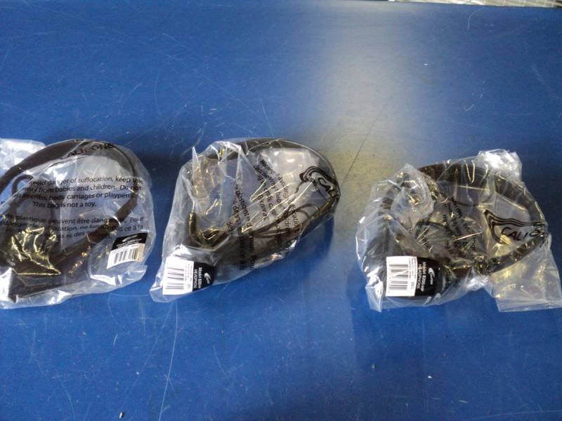 lot 7314 image: (3) ct. lot Califone headphones Model 8200-HP