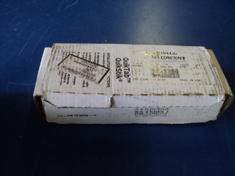 lot 7316 image: (1) box Kimball Midwest Quik-Tab Quik Stik Wheel weights 3.00 85 K-M #60580, PN 100360, lead adhesive weights. Qty30, 3.0 oz Quik Stiks in 0.25 oz segments