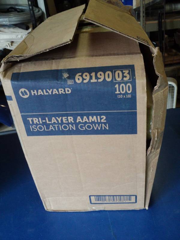 lot 7330 image: (1) Case halyard Tri-Layer AAM12 Isolation gowns 69190, Large yellow (10 packages of 10 gowns 100 total)