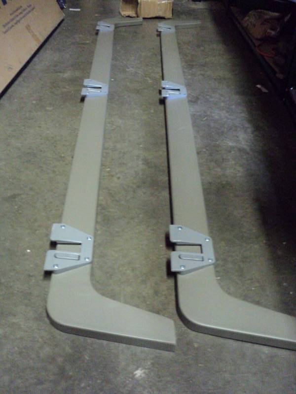 lot 7386 image: (2) ct. lot metal rails 6 x 9-12