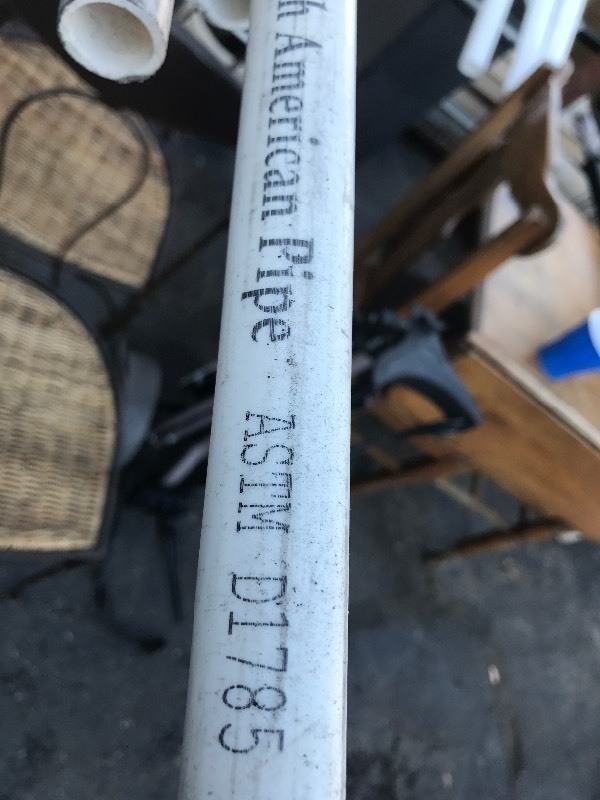 lot 10013 image: (5) 8 foot sticks of three-quarter inch PVC as pictured