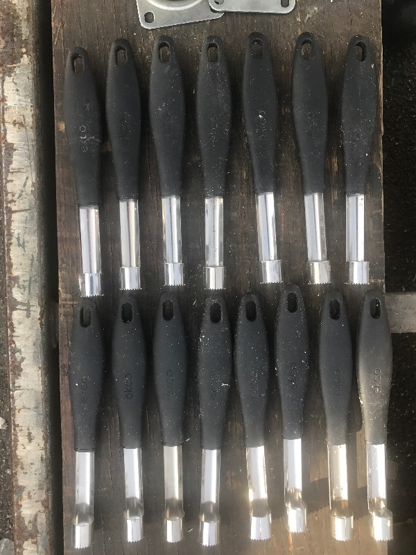 lot 96 image: Large Lot of stainless steel kitchen tool circle cutter