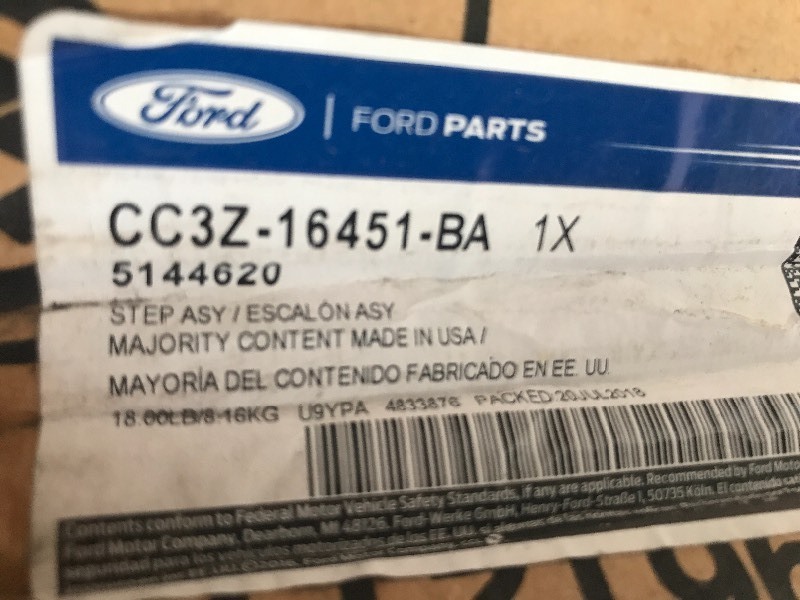 lot 72 image: New set of Ford Nerf bars look number up to see if its your truck