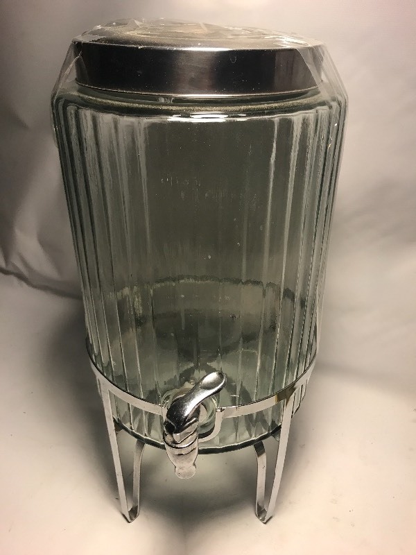 lot 189 image: Unique elegant looking glass jar beverage dispenser 4 gallons capacity