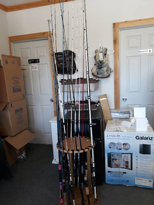 lot 369 image: Fishing Pole Bundle including Stand