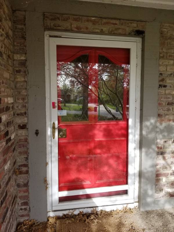 lot 1588 image: Storm Door