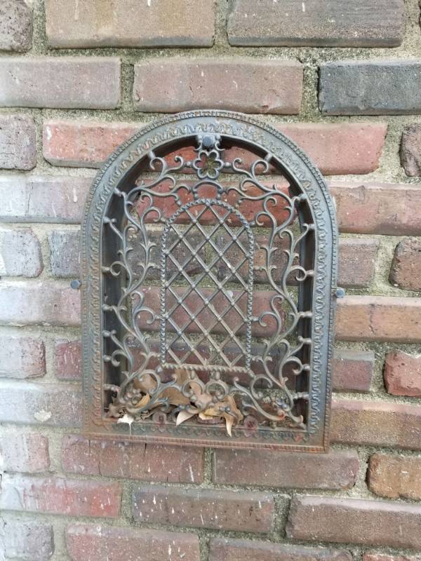lot 1604 image: Decorative Iron Piece