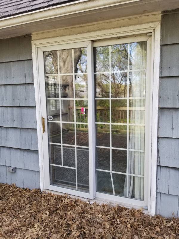 lot 1607 image: Sliding Glass Doors With Frame
