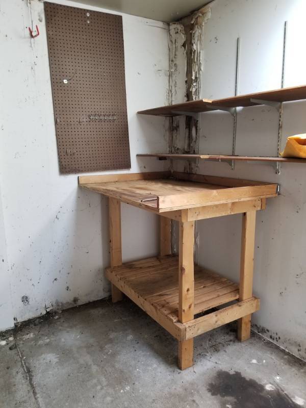 lot 1613 image: Workbench and Peg Board