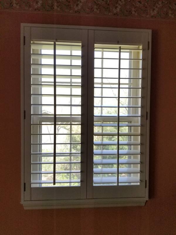 lot 1664 image: Plastic Shutters with Frame