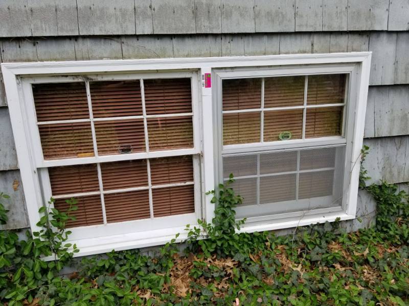 lot 1687 image: All Basement Windows