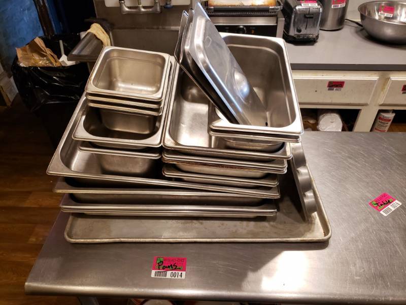 lot 14 image: Various size Inset Pans with a Few Lids and More