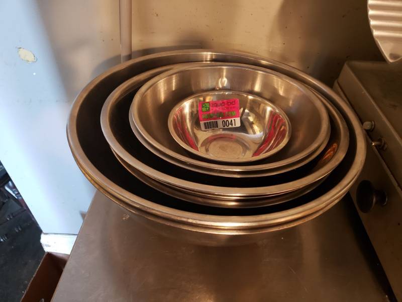 lot 41 image: (10) Stainless Steel Mixing Bowls