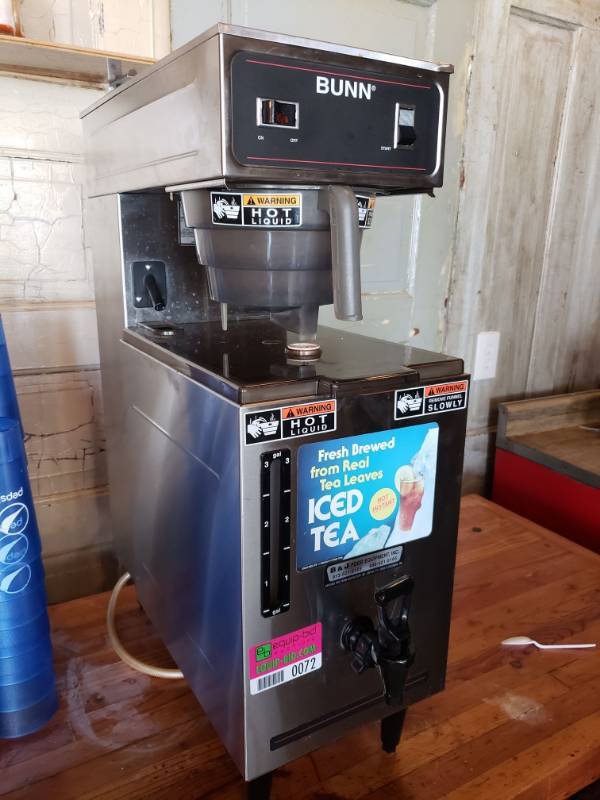 lot 72 image: Bunn Tea Maker Model- T3