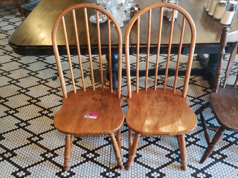 lot 127 image: (2) Wooden Chairs