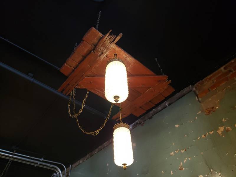 lot 143 image: Custom Hanging Light