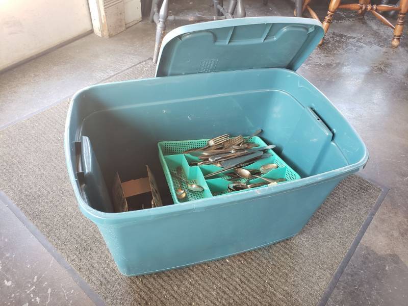 lot 157 image: Various Silverware with Baskets includes Bin