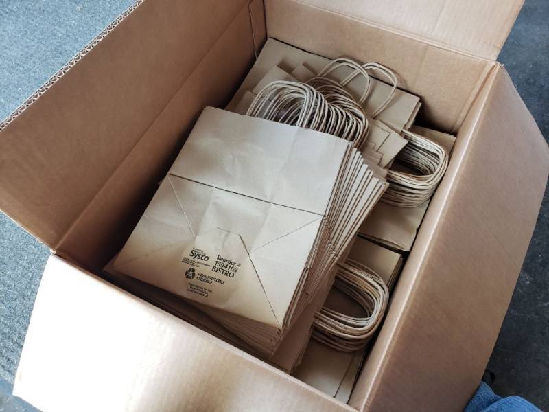 lot 165 image: Brown paper Shopping Bags