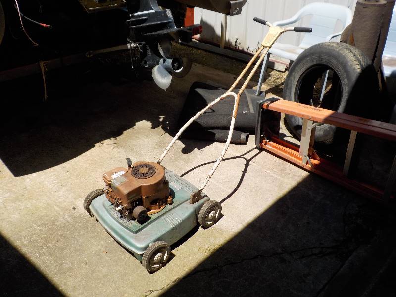 Antique Craftsman Push Mower (works) for Sale in Meriden, CT