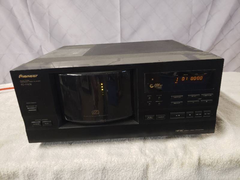 lot 10276 image: Pioneer 101 Disc CD Player
