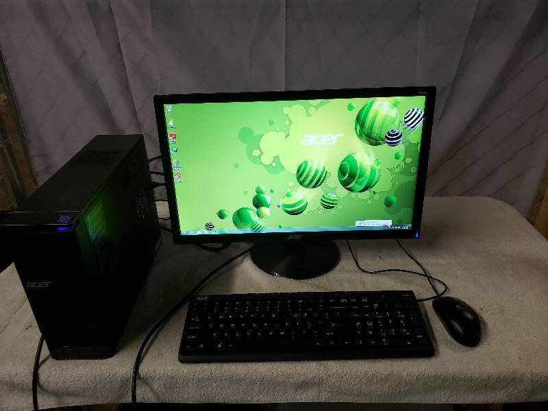 lot 10248 image: Acer Desktop Computer System