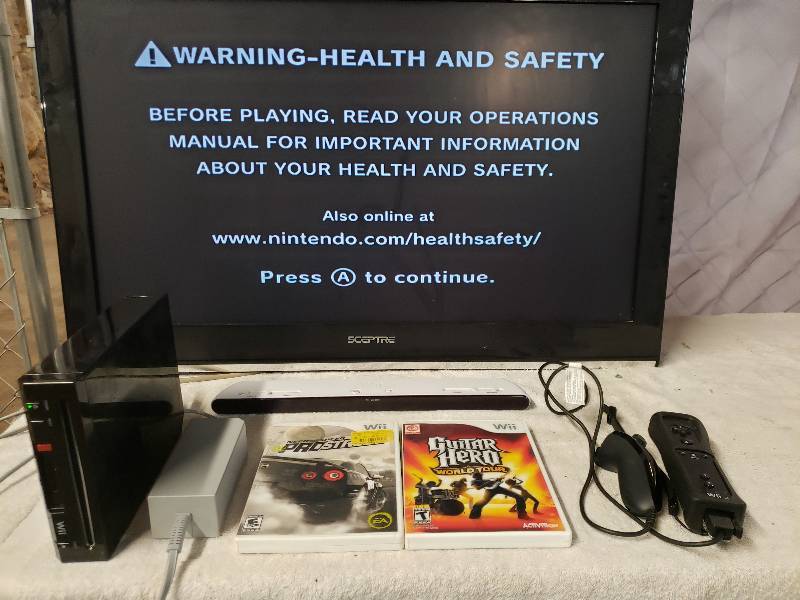 lot 10249 image: Nintendo Wii Bundle Game System