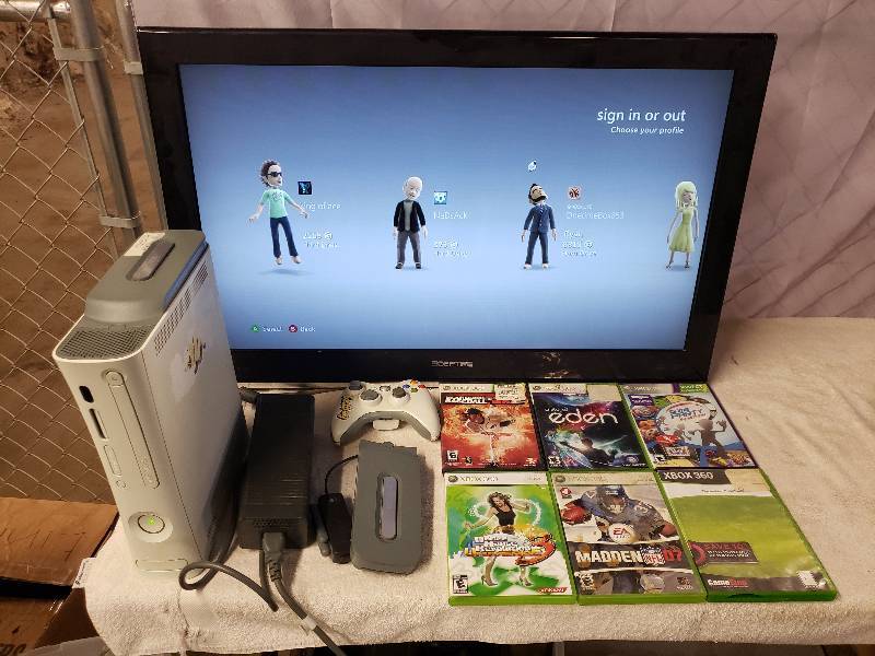 lot 10281 image: XBOX 360 Game Bundle System