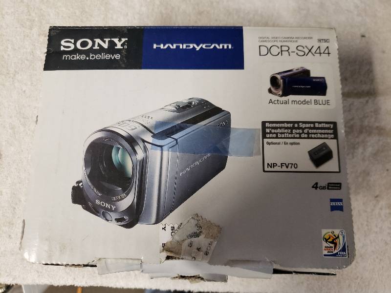 lot 10289 image: Sony HandyCam Camcorder