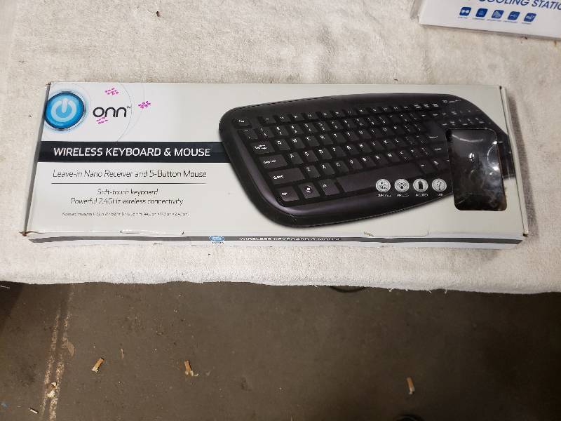 lot 10291 image: ONN Wireless Keyboard and Mouse