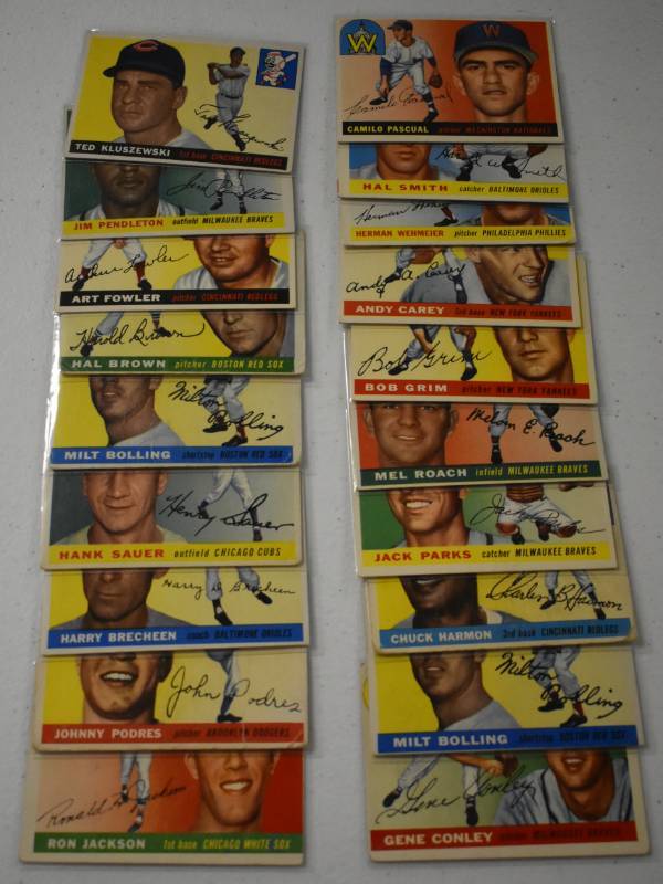 lot 1016 image: Lot of 19 Original 1955 Topps Baseball Cards - Book Value Over $250 - Includes $50 Ted Kluszewski