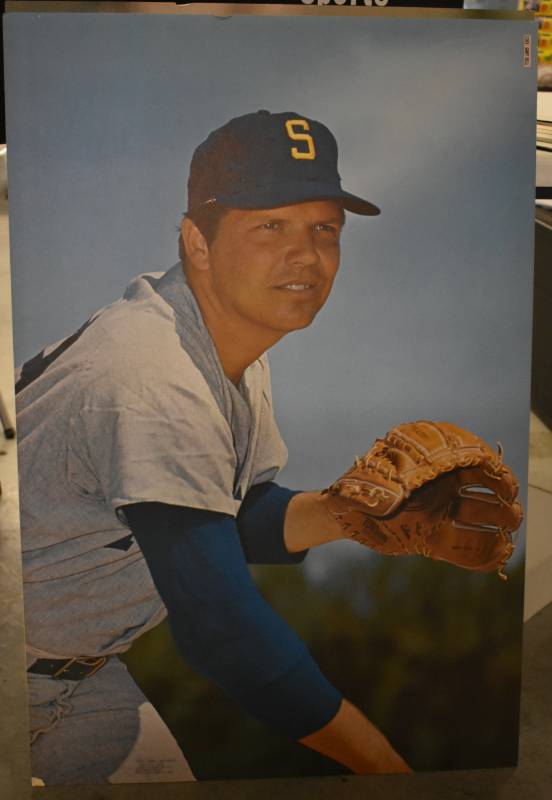 lot 1029 image: Original Vintage 1968 Sports Illustrated Gary Bell Seattle Pilots Full Sized Poster 24 in x 36 in - Dry Mounted on Foam Board Ready for Framing