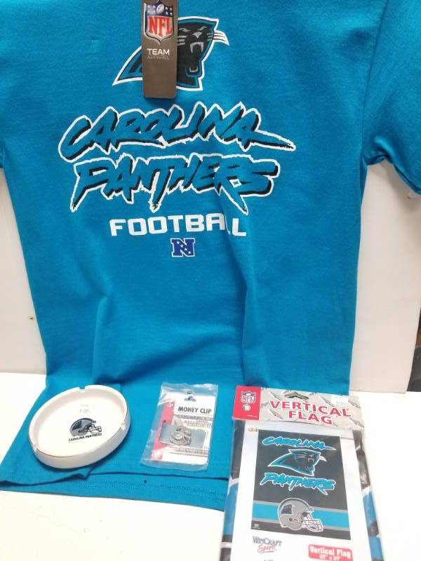lot 1278 image: Carolina Panthers Super Fanatic Official NFL Merchandise Lot w T-Shirt Large Flag Money Clip & Plate Cover