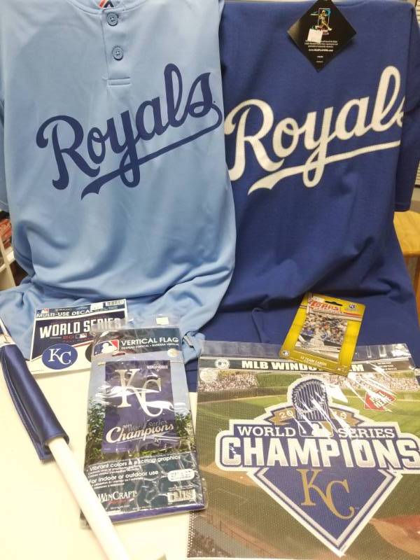 lot 1282 image: Kansas City Royals Super Fanatic Official MLB Merchandise Lot w T-Shirt Jersey Large Flag Decal & Cards