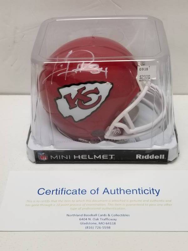 lot 1284 image: Knile Davis Autographed Kansas City Chiefs Riddell Mini Helmet w COA
