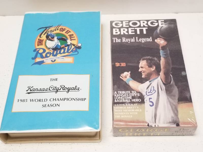 lot 1374 image: George Brett Hall of Fame & 1985 World Series Thrill of it All VHS Lot