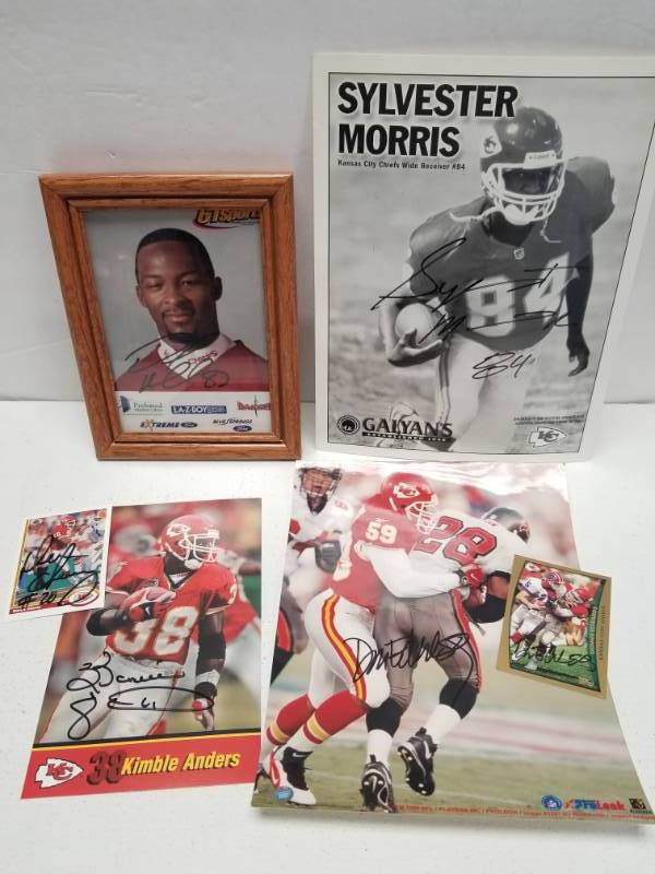 lot 1371 image: Kansas City Chiefs Autograph Lot of 6 w Dante Hall & Donnie Edwards