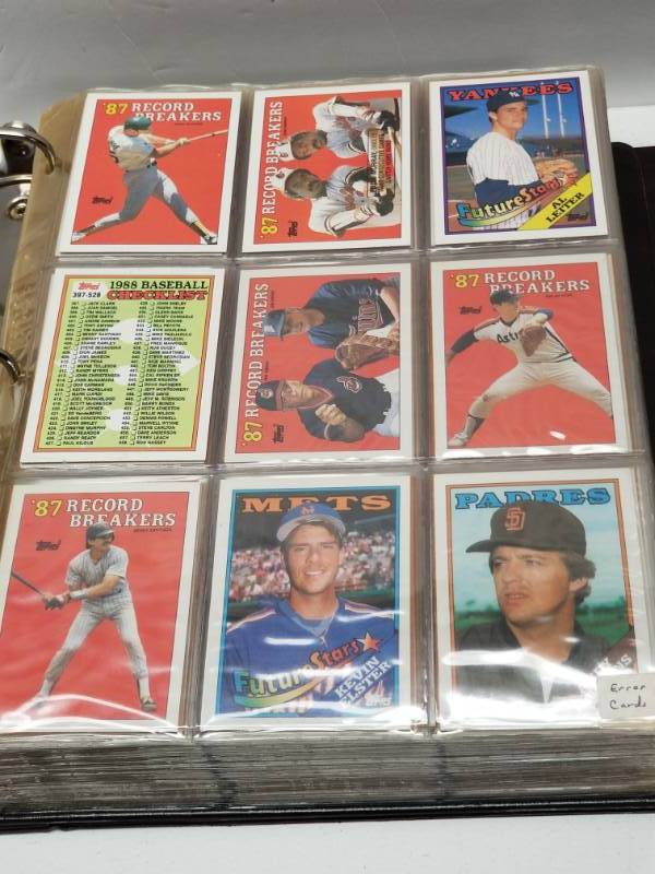 lot 1336 image: 1988 Topps Baseball Complete Set 792 Cards & 4 Error Cards w Binder & Pages