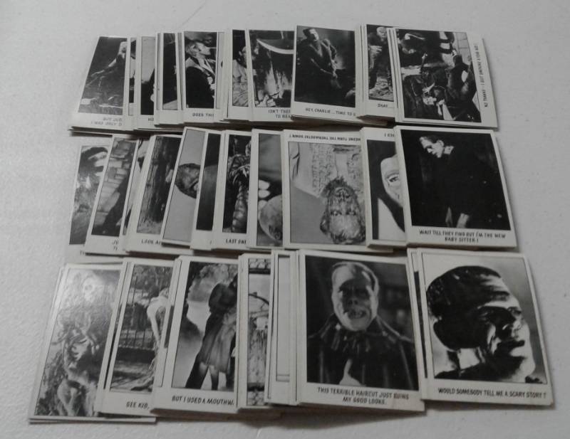 lot 1091 image: Complete Set 1973 Topps Youll Die Laughing Monster Trading Cards Complete 128 Set