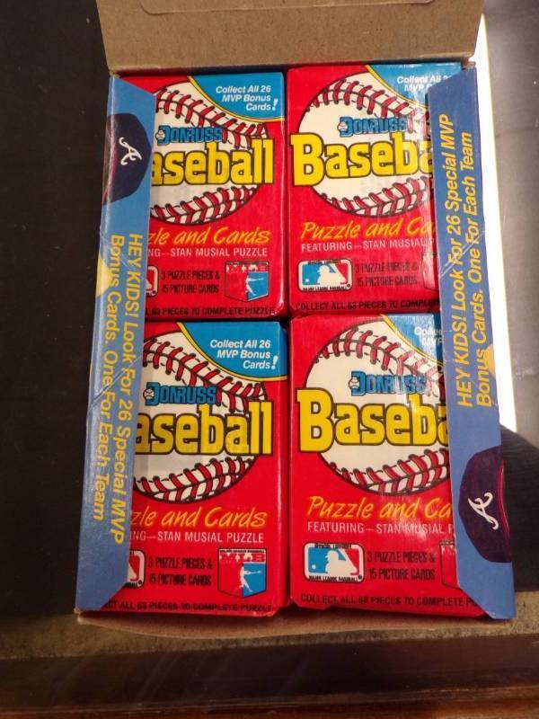 lot 6045 image: DONRUSS PUZZLE AND CARD WAXPACKS