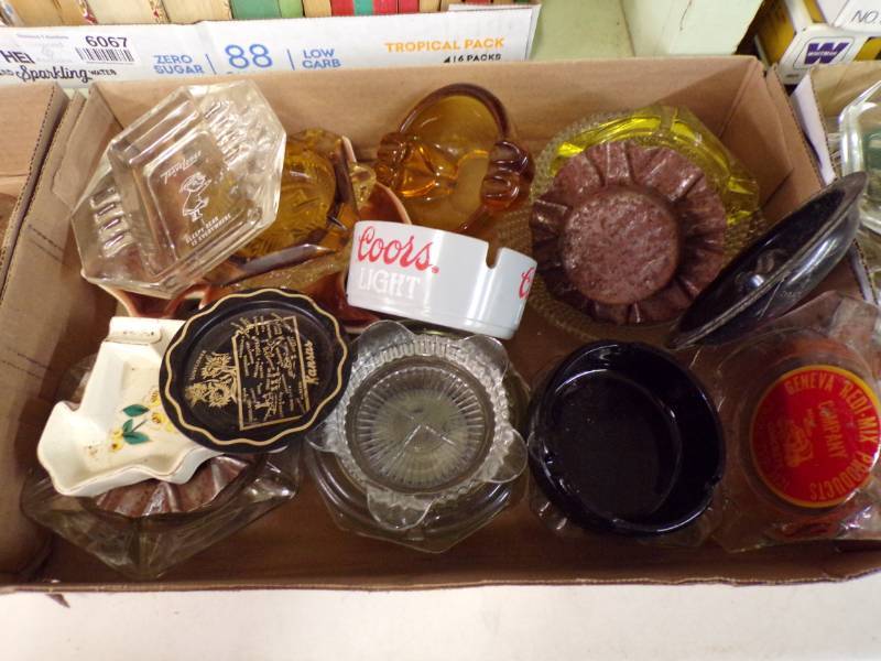 lot 6070 image: MIXED AD ASHTRAYS